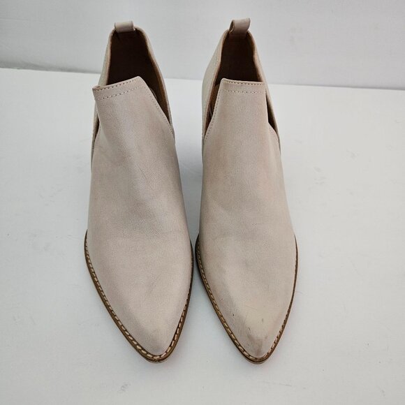 Beast Fashion "Sunny" Woman Bootie Size 10 Western Cut Out Pointed Toes Slip On - Picture 2 of 9